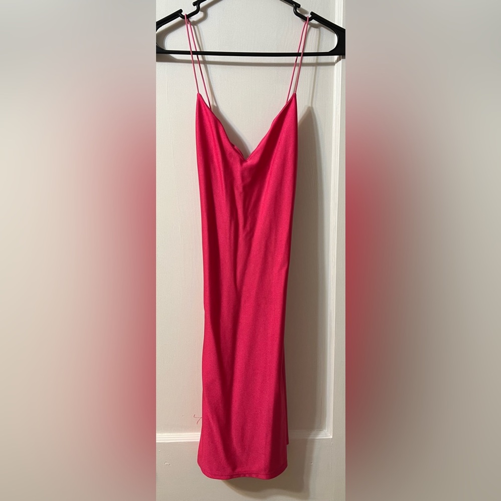 Backless dress